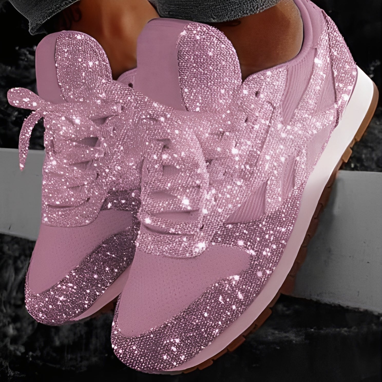 Kaycee - Brillantes, deportivas casuales Muffin-Sneaker para mujer