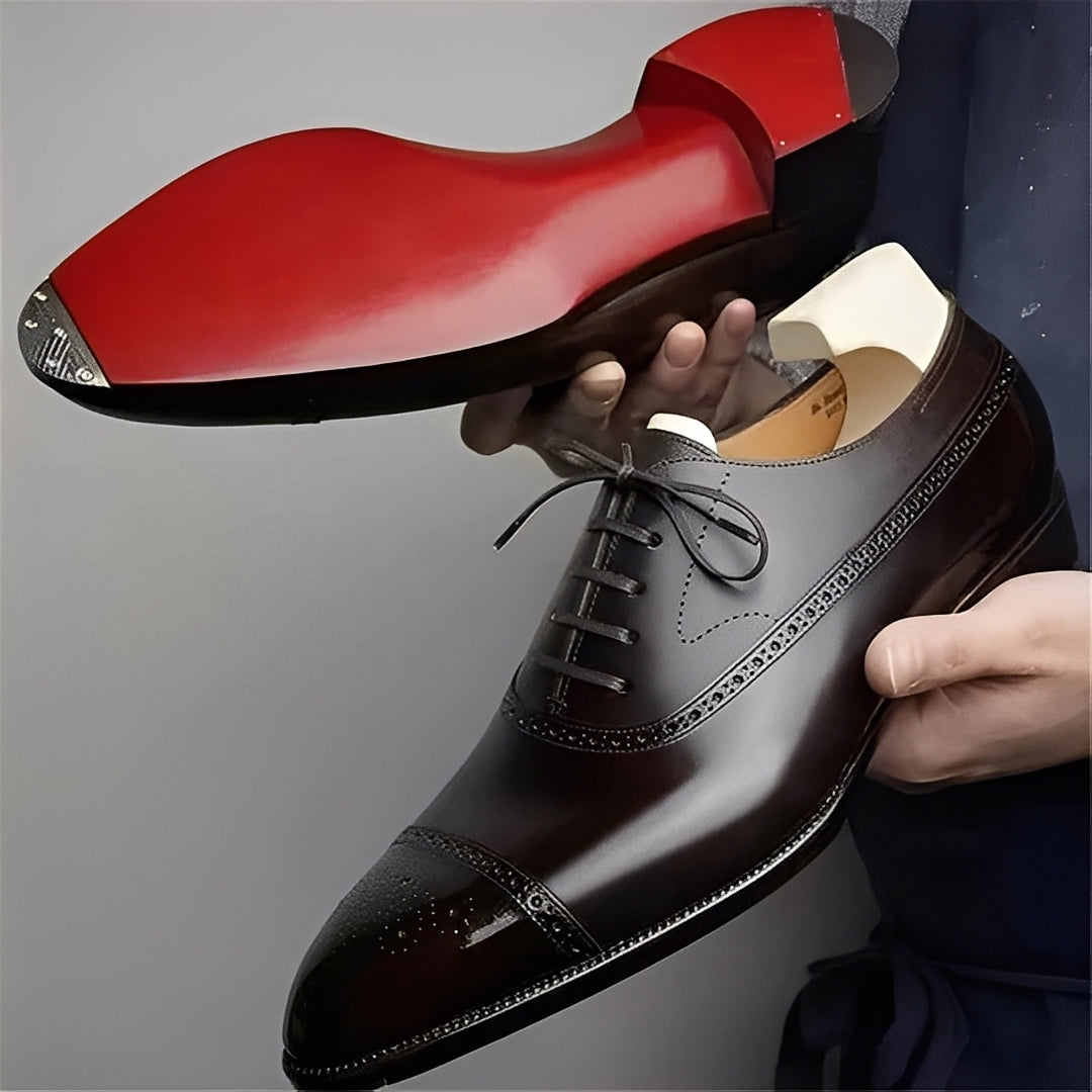 Fulton - Zapatos formales de cuero modernos con detalles brogue para hombres