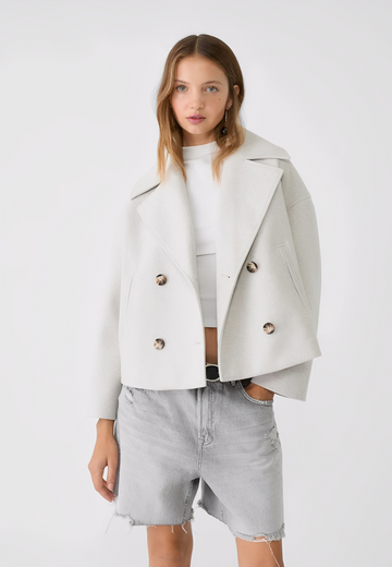 Claire – Chaqueta Corta y Elegante con Dos Botones