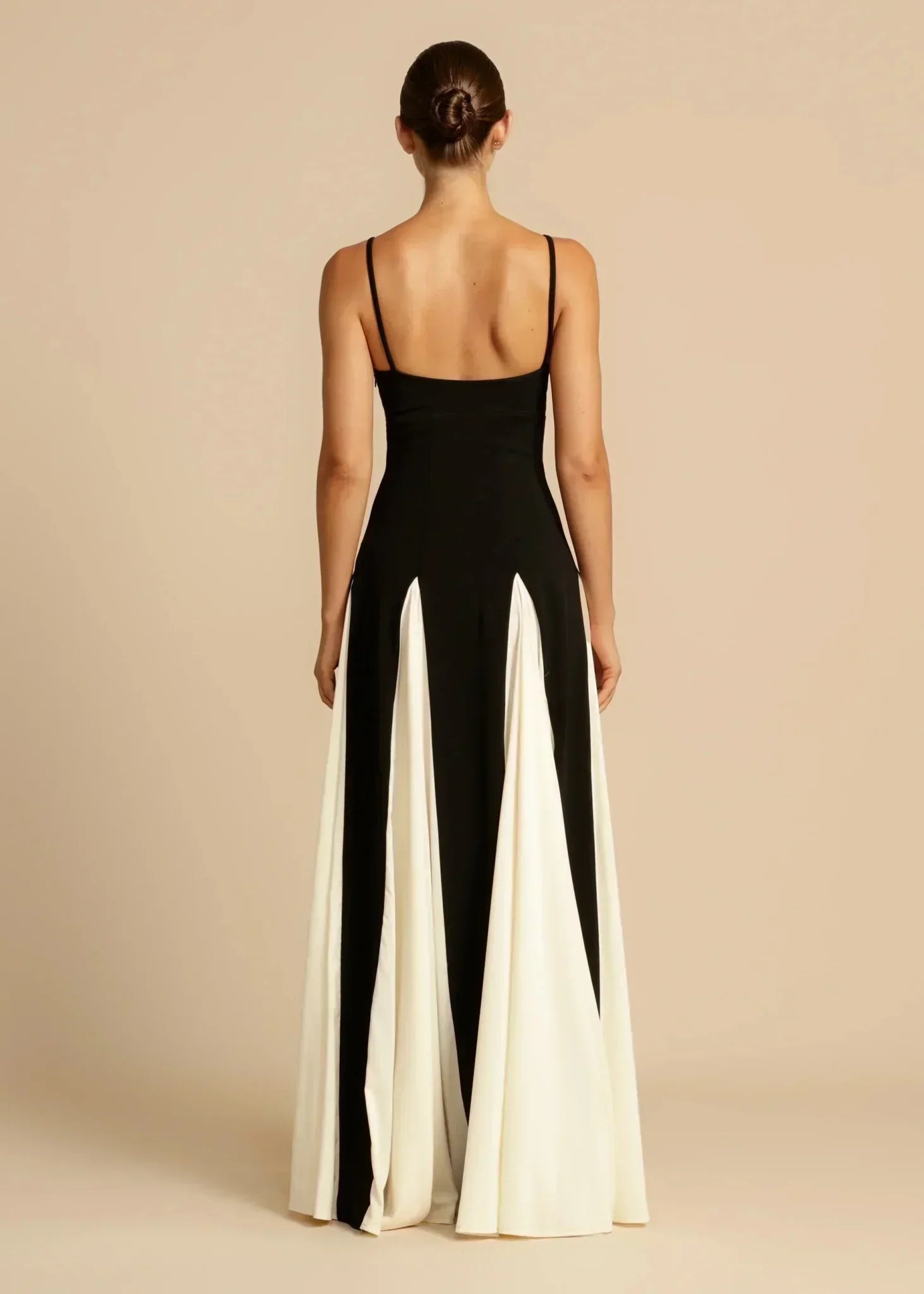 Angelina - Elegante vestido de noche con bajo con abertura