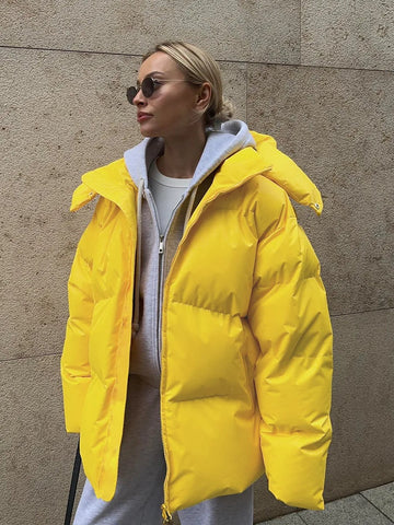 Louisa - Chaqueta acolchada corta con capucha